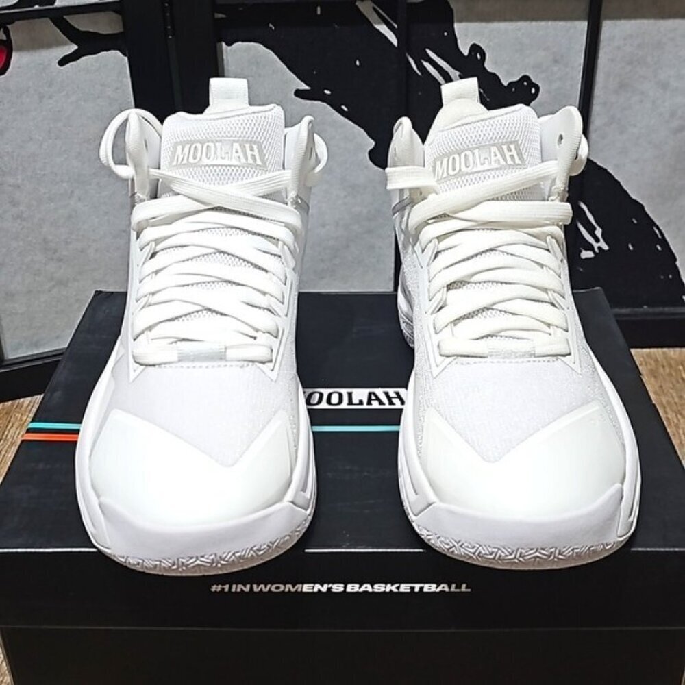 Moolah Women's Triple Double White House Basketball Shoes New Size 8.5 NWB WNBA - Picture 3 of 12